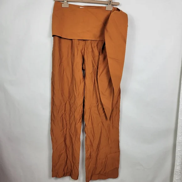 Materiel wide leg pants